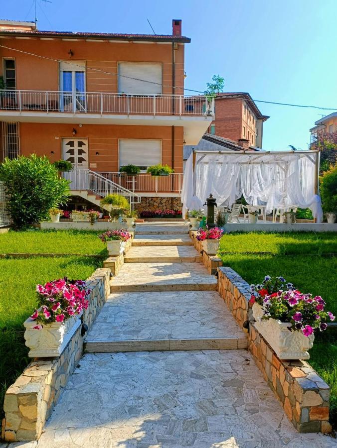 Domus Cesena Hotell Exteriör bild